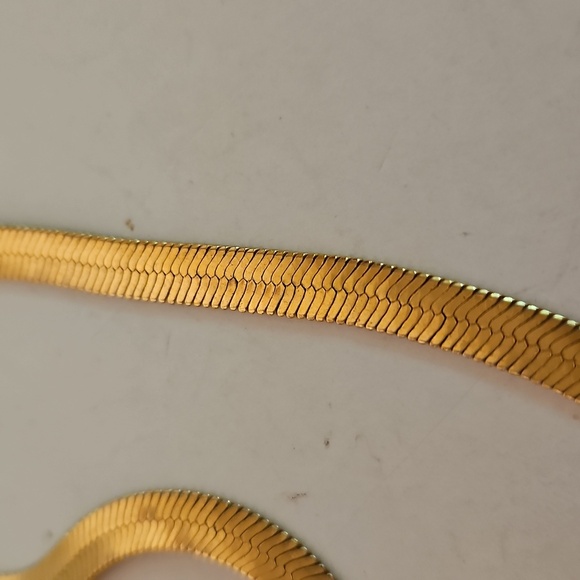 Herringbone 1/4"W Goldtone Necklace - Picture 2 of 5